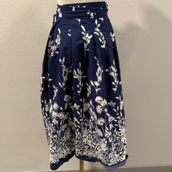 Talbots The Piper Pleated Patio A Line Midi Skirt 4 Blue White Floral Cotton - Picture 3 of 8